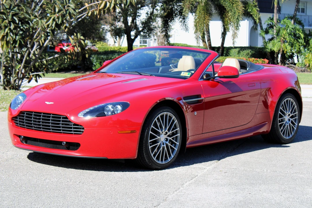 2010 Aston Martin V8 Vantage (2006-2017) - Image 2 of 31