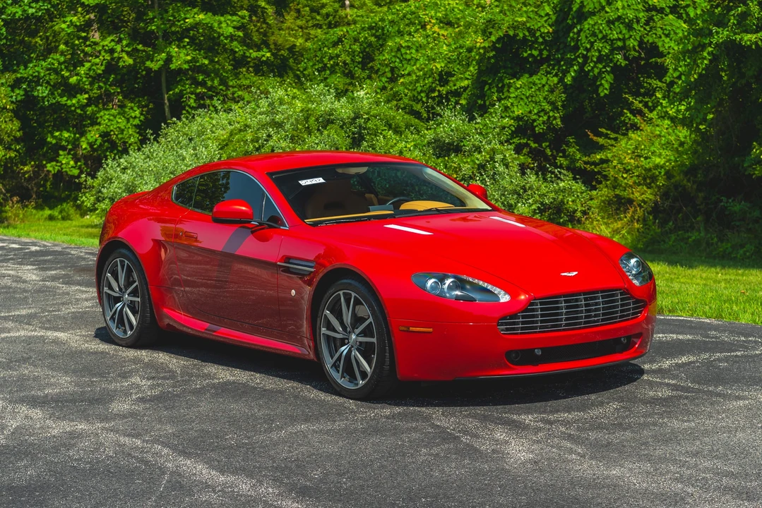 2010 Aston Martin V8 Vantage (2006-2017) - Image 31 of 31
