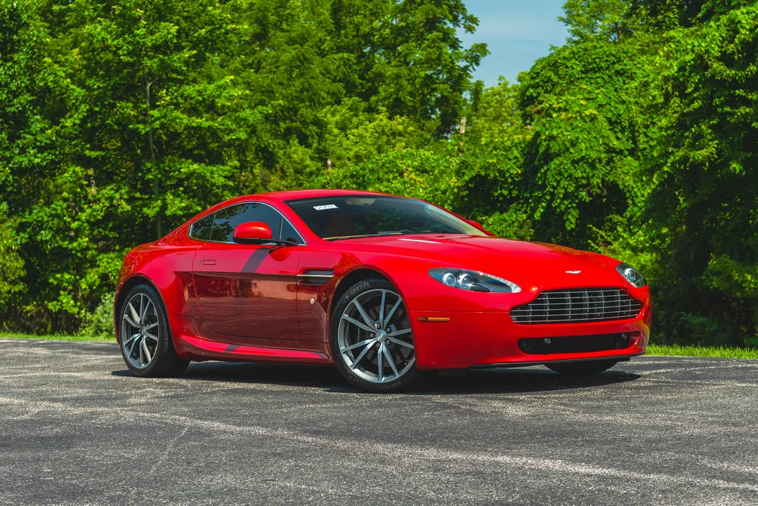 2010 Aston Martin V8 Vantage (2006-2017) - Image 29 of 31