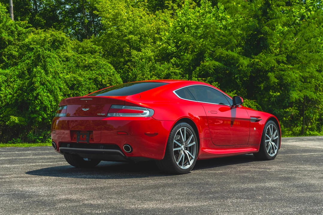 2010 Aston Martin V8 Vantage (2006-2017) - Image 20 of 31