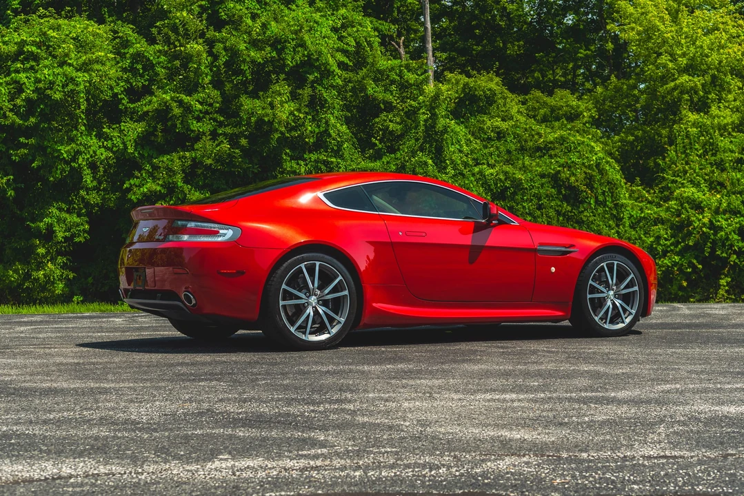 2010 Aston Martin V8 Vantage (2006-2017) - Image 23 of 31