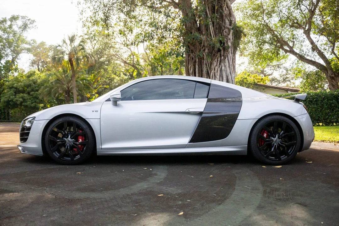 2010 Audi 42 R8 - Image 4 of 31
