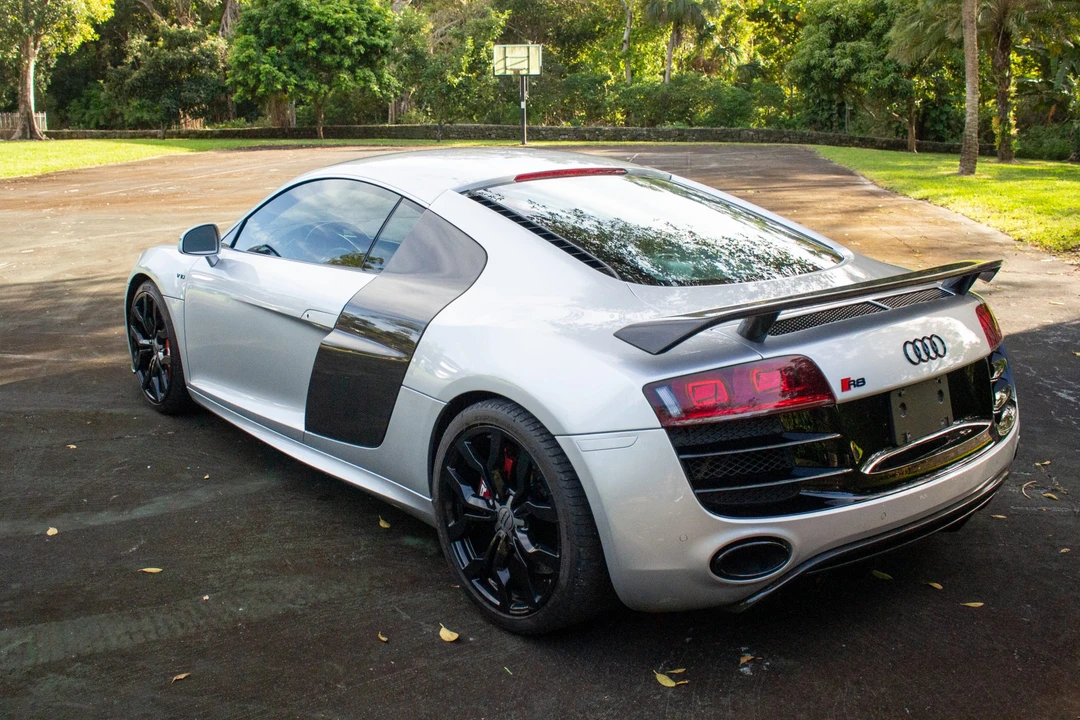 2010 Audi 42 R8 - Image 5 of 31