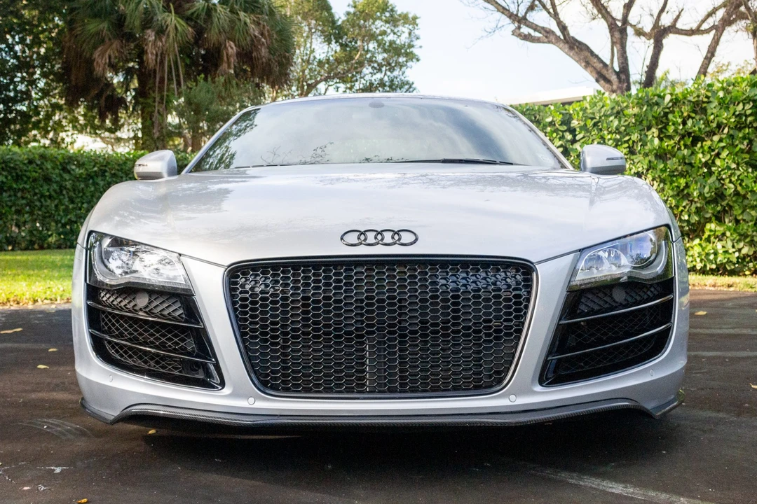 2010 Audi 42 R8 - Image 12 of 31
