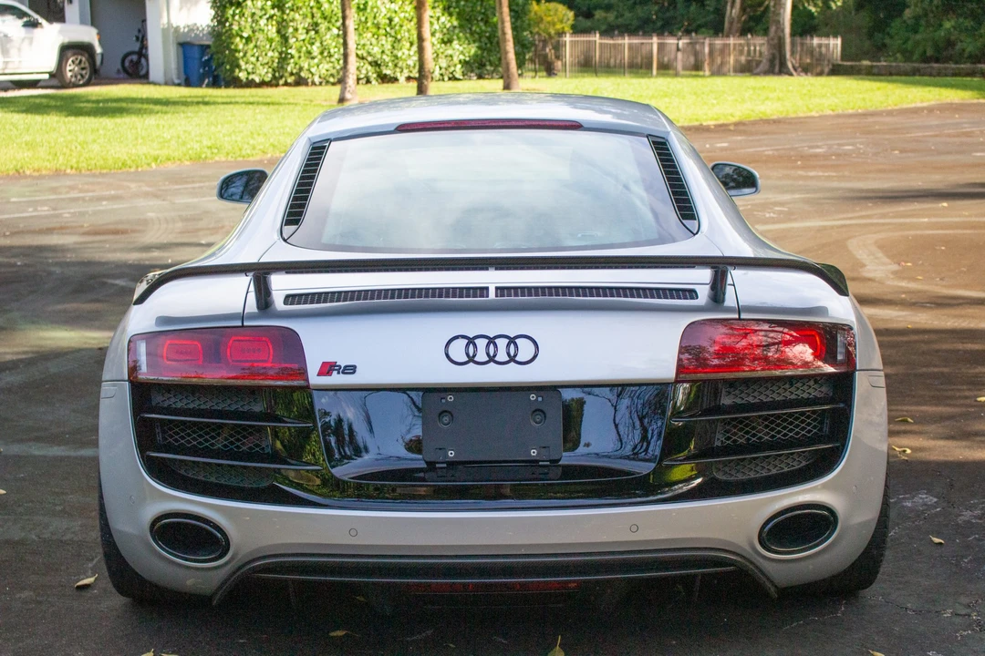 2010 Audi 42 R8 - Image 6 of 31