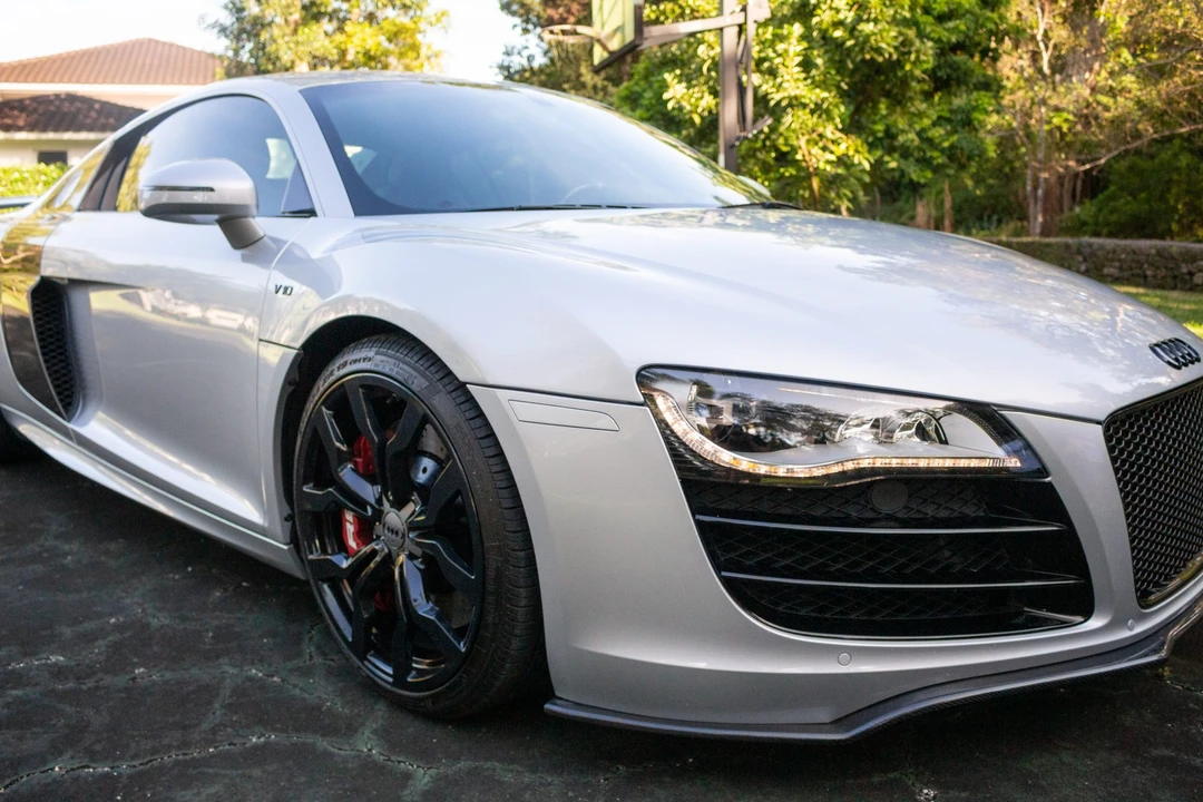2010 Audi 42 R8 - Image 10 of 31
