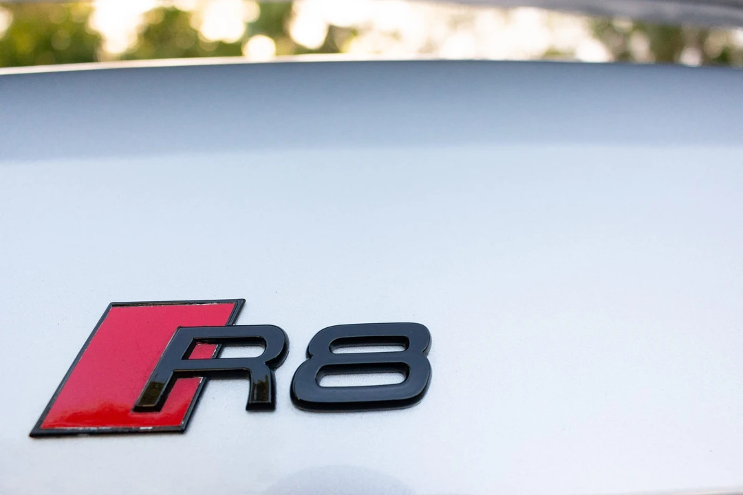 2010 Audi 42 R8 - Image 31 of 31