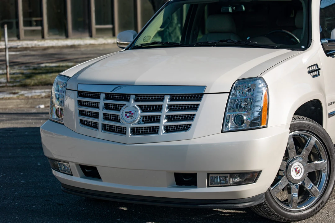 2010 Cadillac Escalade & EXT 3rd Gen - Image 20 of 31
