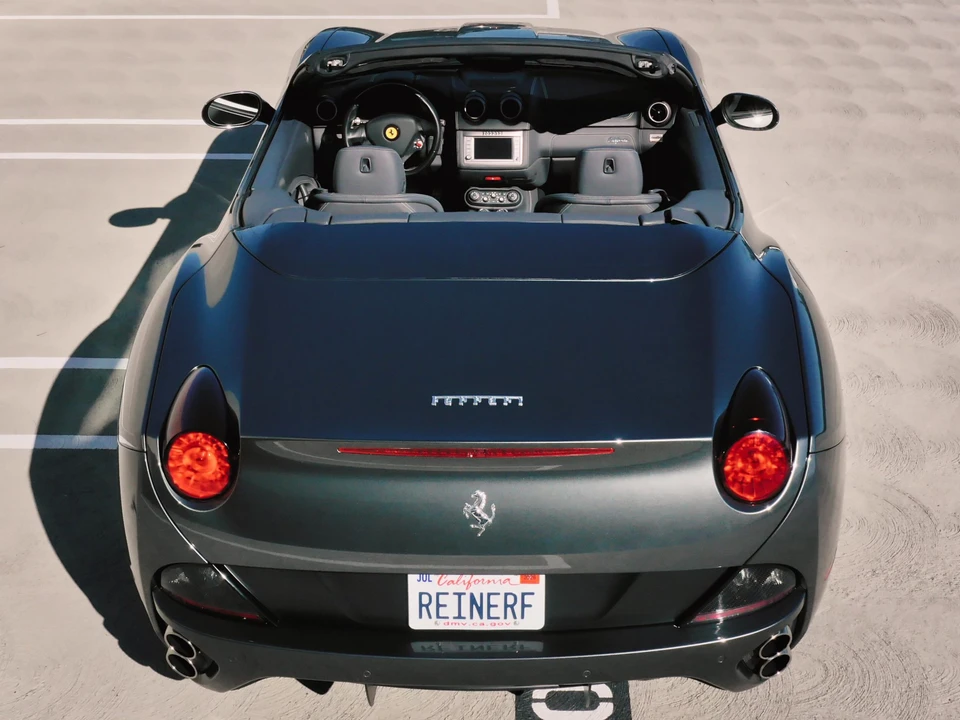 2010 Ferrari California - Image 25 of 31