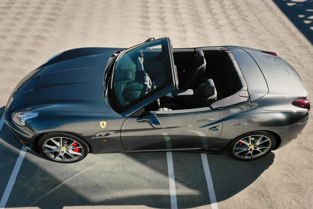 2010 Ferrari California - Image 26 of 31