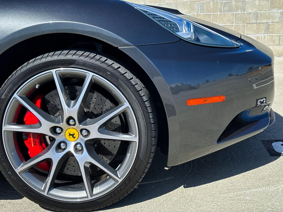 2010 Ferrari California - Image 29 of 31