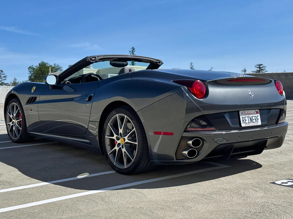2010 Ferrari California - Image 19 of 31