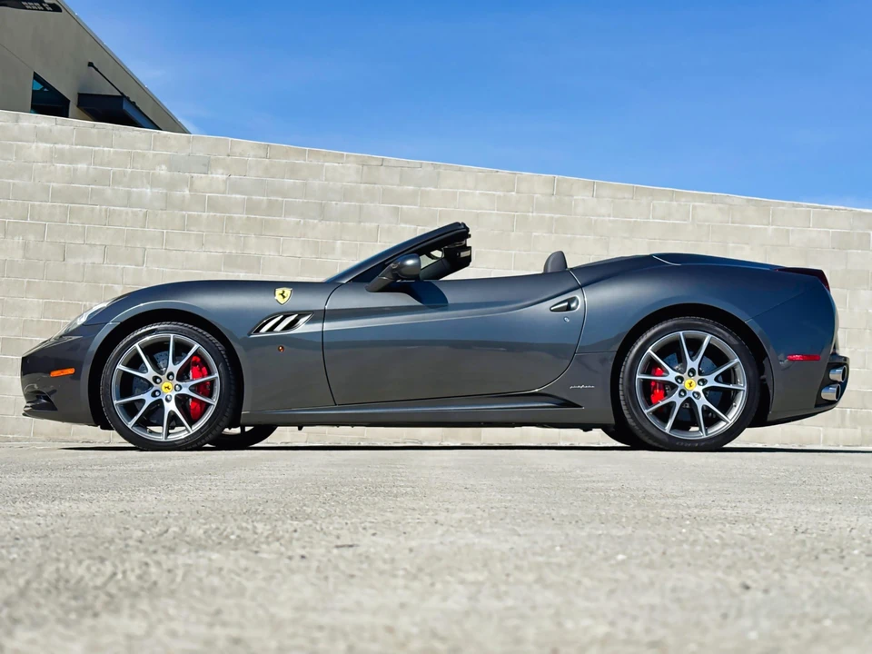 2010 Ferrari California - Image 21 of 31