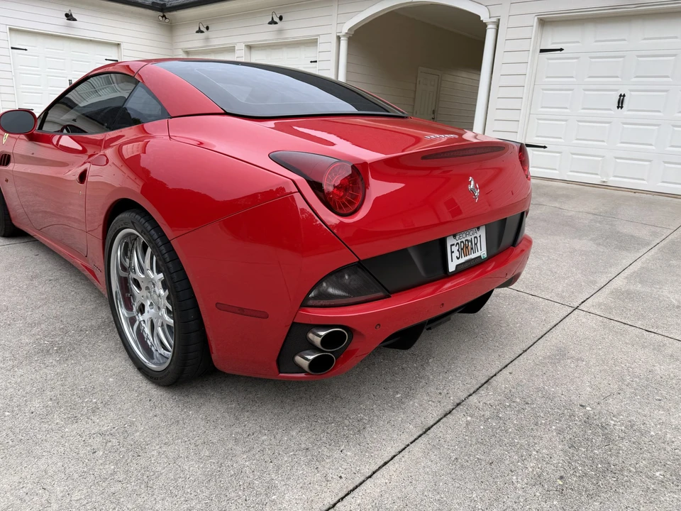 2010 Ferrari California - Image 25 of 31