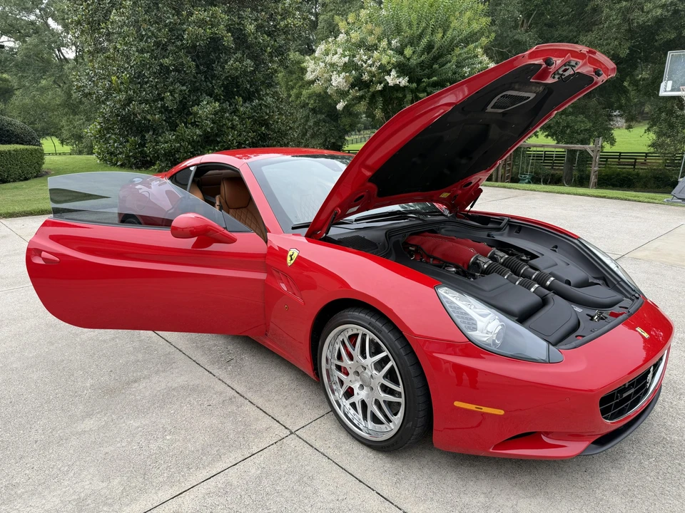 2010 Ferrari California - Image 21 of 31