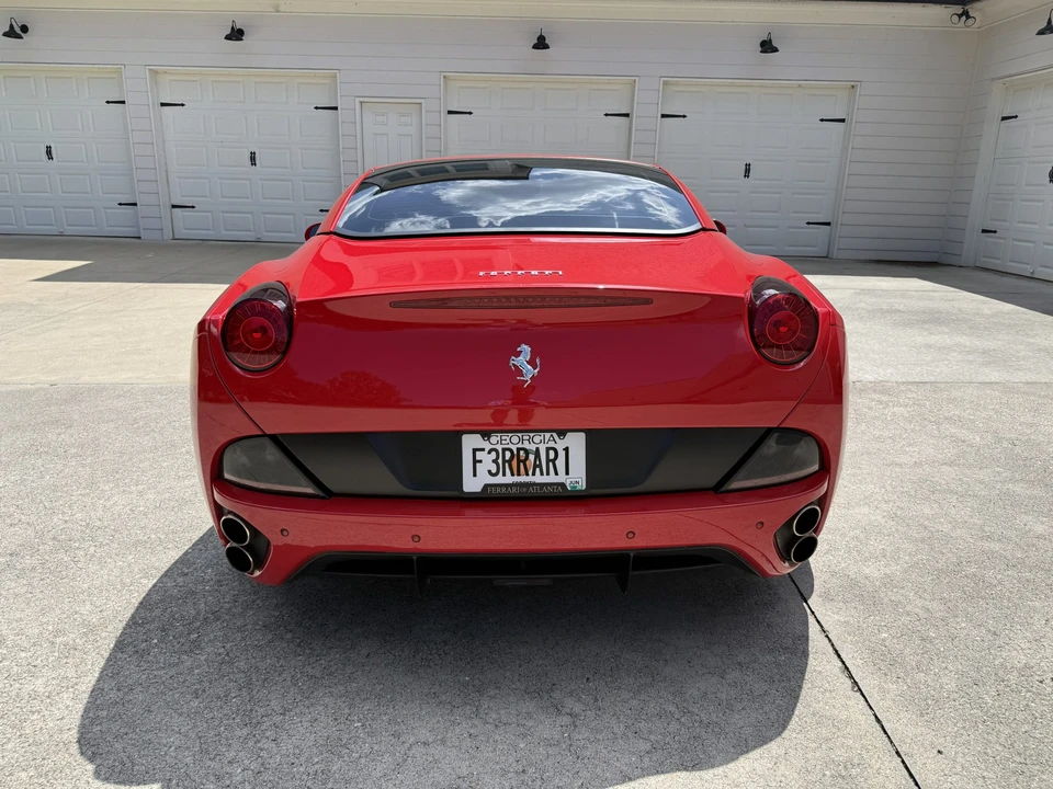 2010 Ferrari California - Image 10 of 31