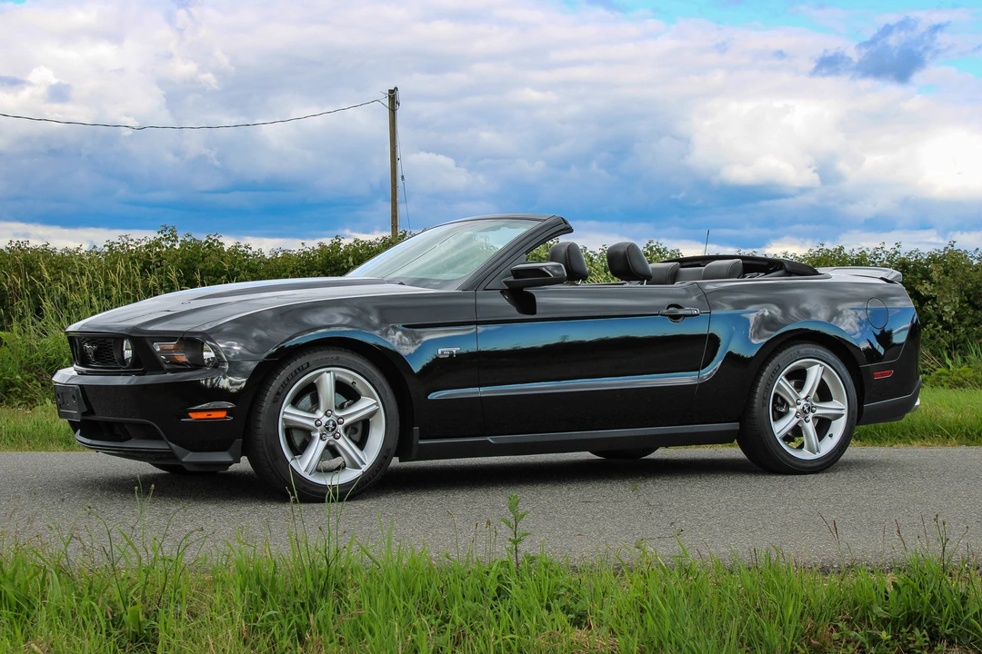 2010 Ford S197 Mustang GT - Image 13 of 31