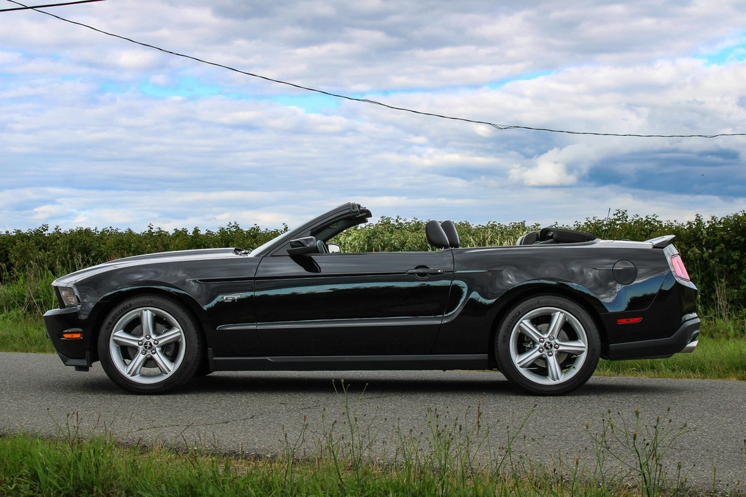 2010 Ford S197 Mustang GT - Image 14 of 31