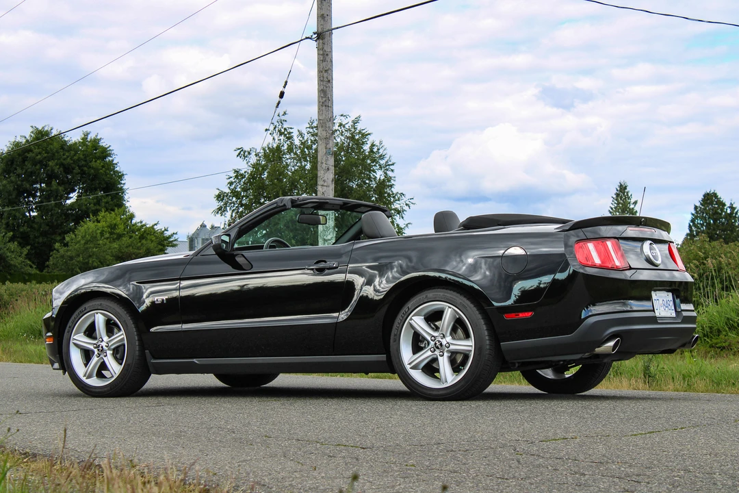 2010 Ford S197 Mustang GT - Image 16 of 31