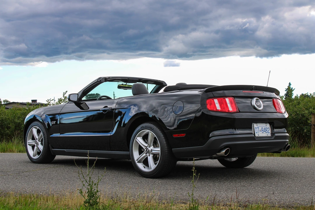 2010 Ford S197 Mustang GT - Image 17 of 31