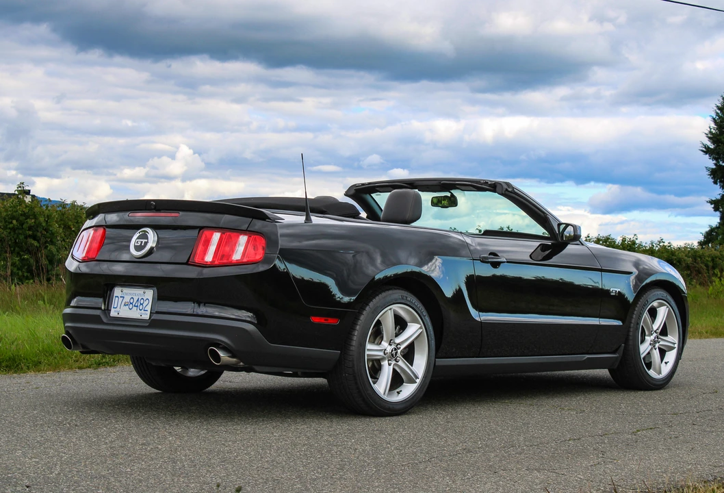 2010 Ford S197 Mustang GT - Image 23 of 31