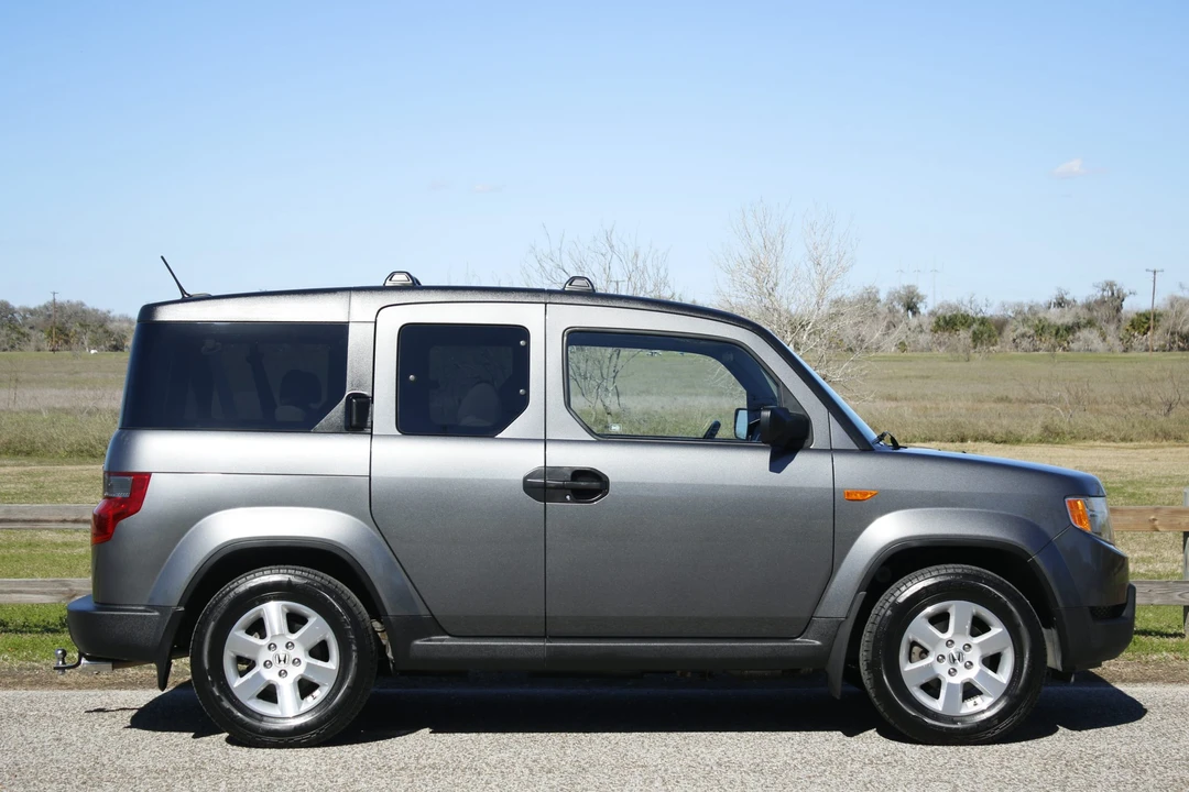 2010 Honda Element - Image 8 of 31