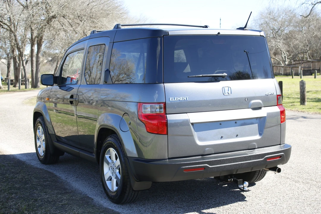 2010 Honda Element - Image 4 of 31