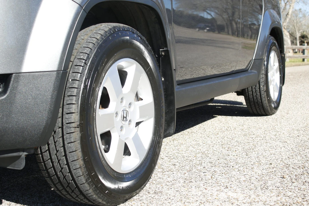 2010 Honda Element - Image 23 of 31