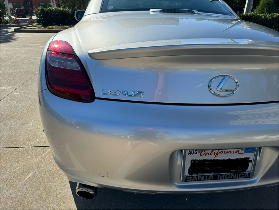 2010 Lexus SC430 - Image 25 of 31