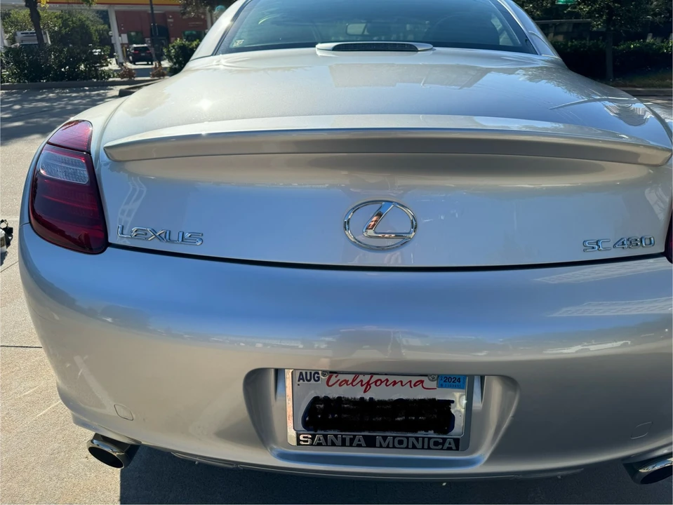 2010 Lexus SC430 - Image 26 of 31