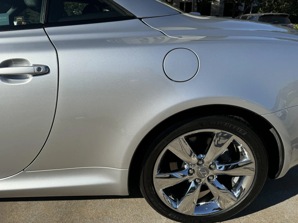 2010 Lexus SC430 - Image 18 of 31