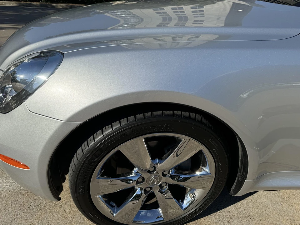 2010 Lexus SC430 - Image 11 of 31