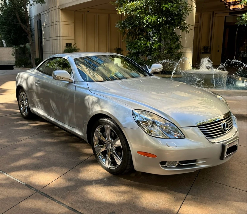2010 Lexus SC430 - Image 2 of 31