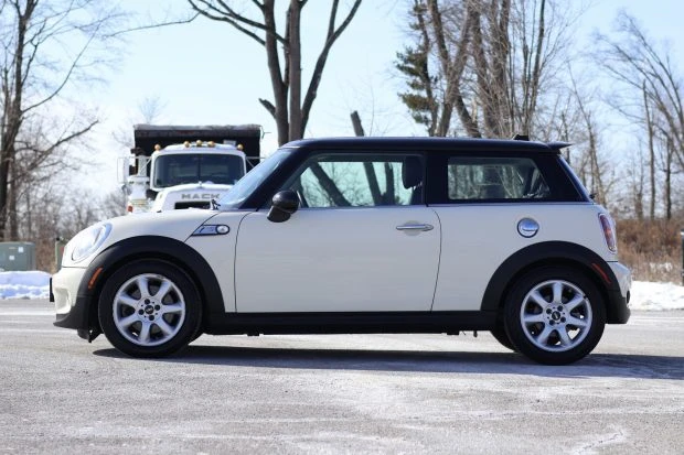 2010 Mini Mini 2nd Gen - Image 3 of 7