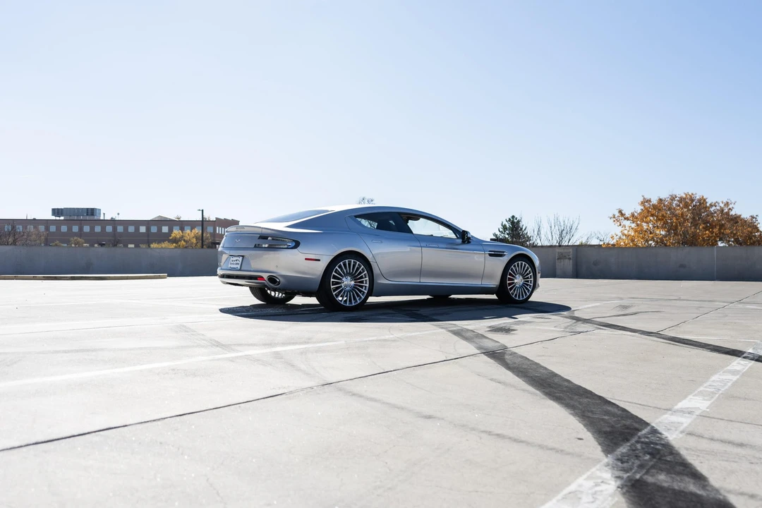 2011 Aston Martin Rapide - Image 17 of 31