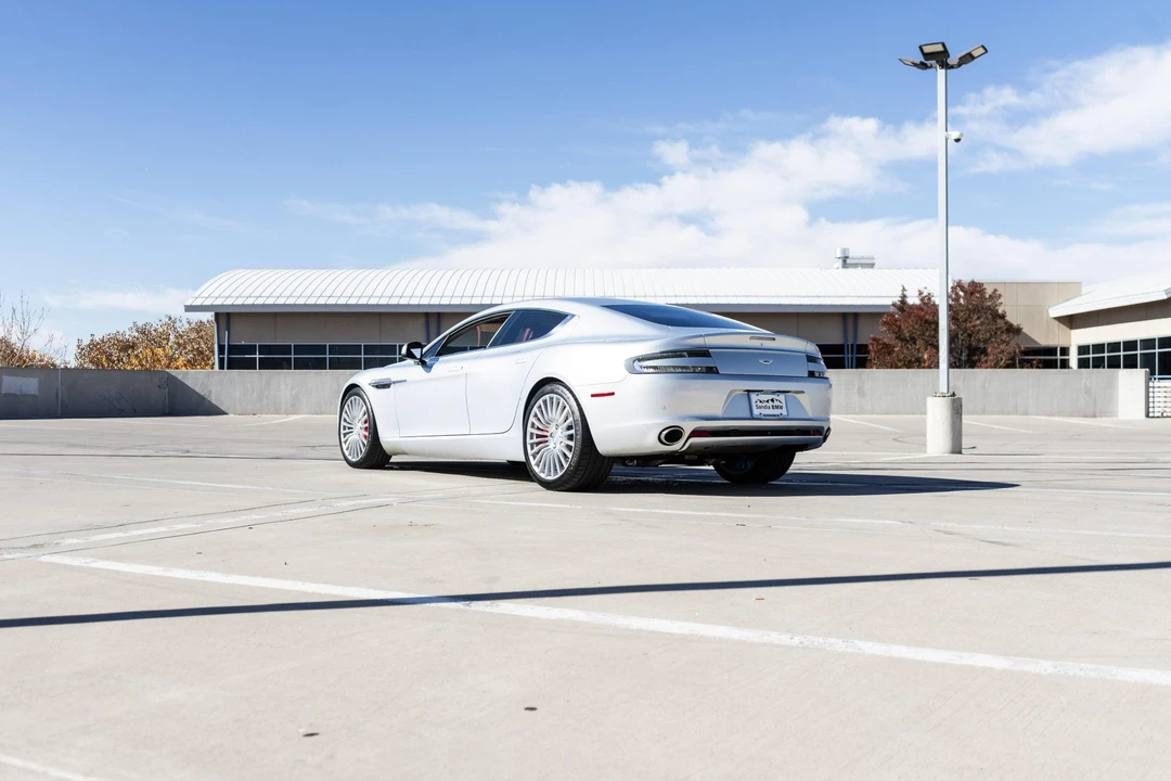 2011 Aston Martin Rapide - Image 23 of 31