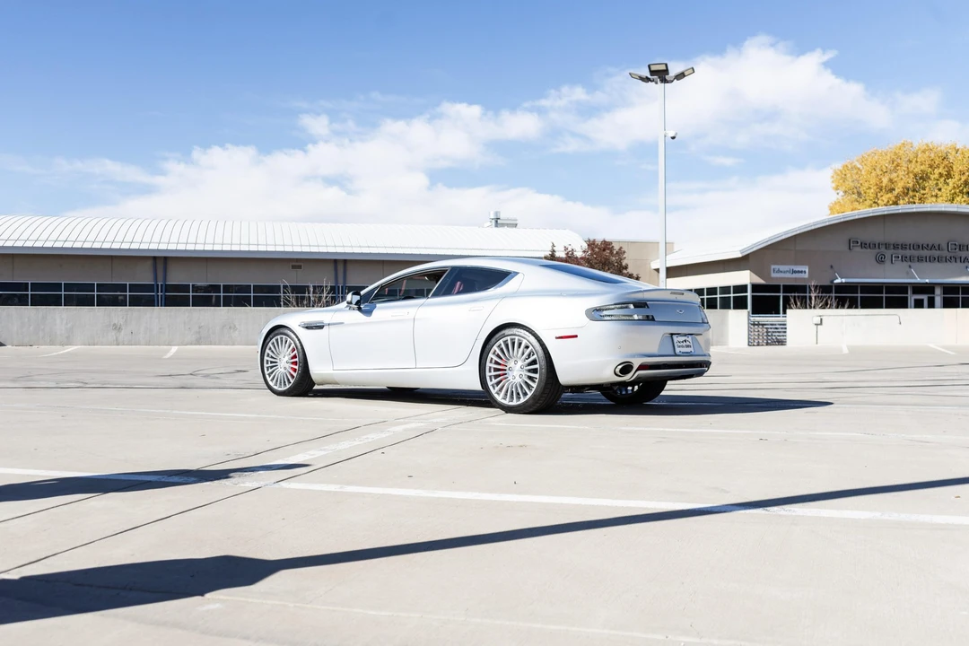 2011 Aston Martin Rapide - Image 24 of 31