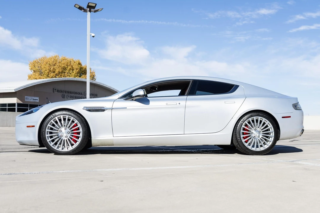 2011 Aston Martin Rapide - Image 25 of 31
