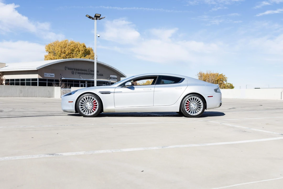 2011 Aston Martin Rapide - Image 26 of 31