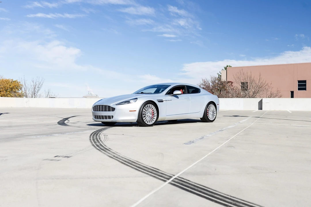 2011 Aston Martin Rapide - Image 10 of 31