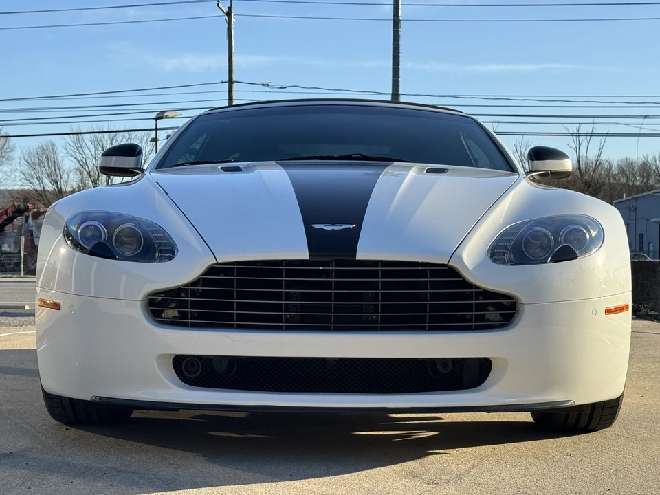 2011 Aston Martin V8 Vantage (2006-2017) - Image 7 of 31
