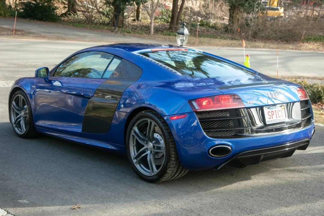 2011 Audi 42 R8 - Image 5 of 31