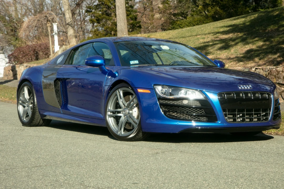 2011 Audi 42 R8 - Image 2 of 31