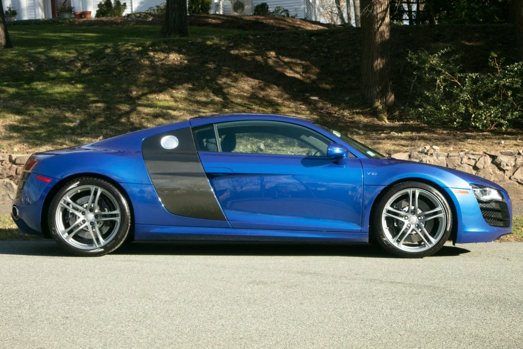 2011 Audi 42 R8 - Image 9 of 31
