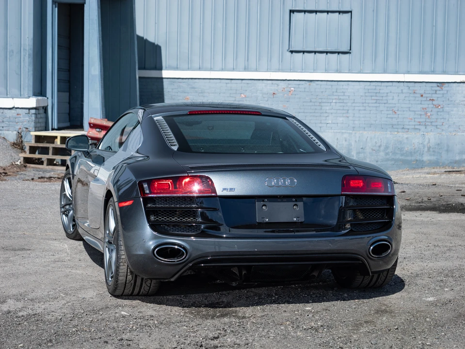 2011 Audi 42 R8 - Image 27 of 31