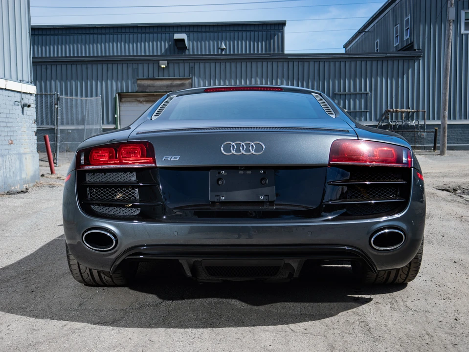 2011 Audi 42 R8 - Image 24 of 31