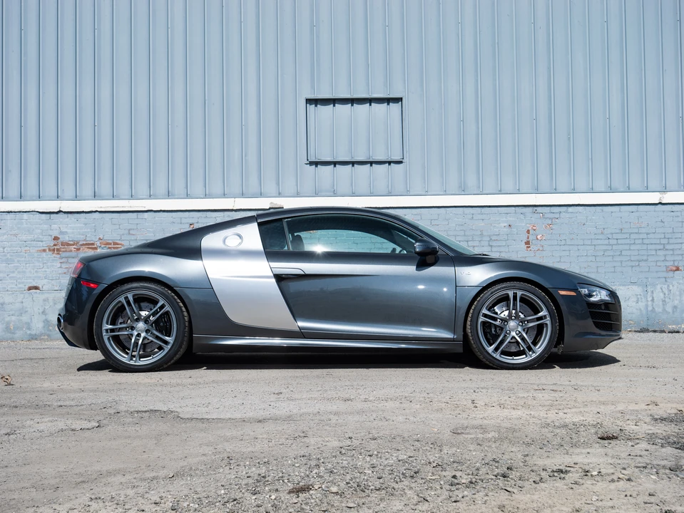 2011 Audi 42 R8 - Image 22 of 31