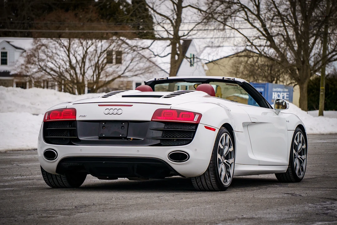 2011 Audi 42 R8 - Image 3 of 31
