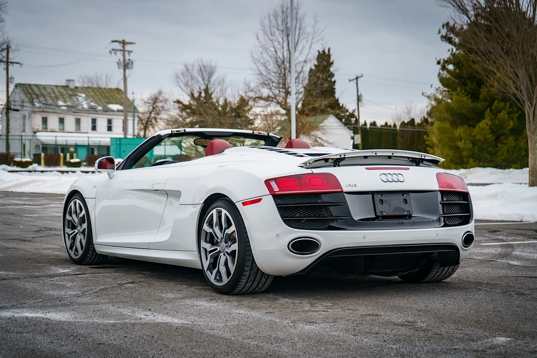 2011 Audi 42 R8 - Image 18 of 31