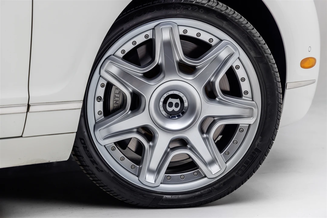 2011 Bentley Continental Flying Spur - Image 26 of 31